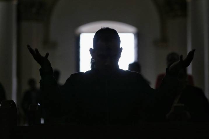 Nuevo golpe al secreto de confesión en Australia: otro Estado decreta prisión si los sacerdotes